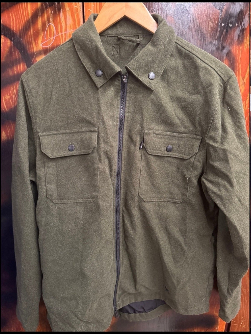 Chrome Industries Ike Windshirt Olive Green